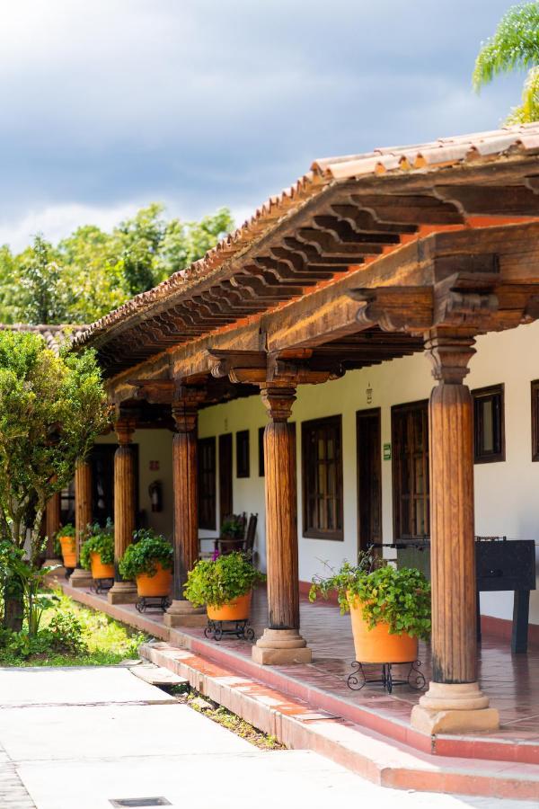 Hosteria San Felipe Pátzcuaro Exterior foto