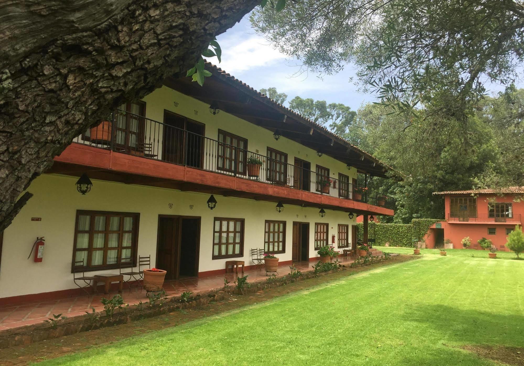 Hosteria San Felipe Pátzcuaro Exterior foto